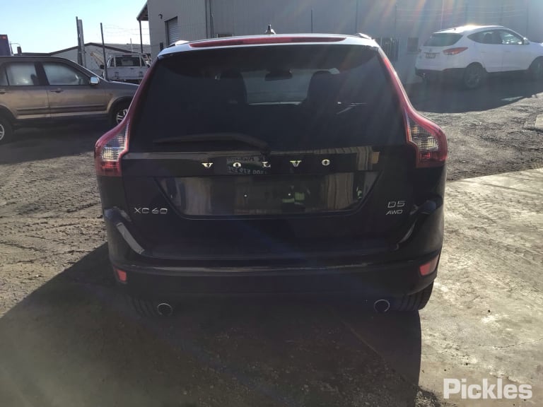 2012 VOLVO XC60 DZ, WHITE/BLACK FACE TYPE, 02/09-09/13 36000914 INSTRUMENTCLUSTER
