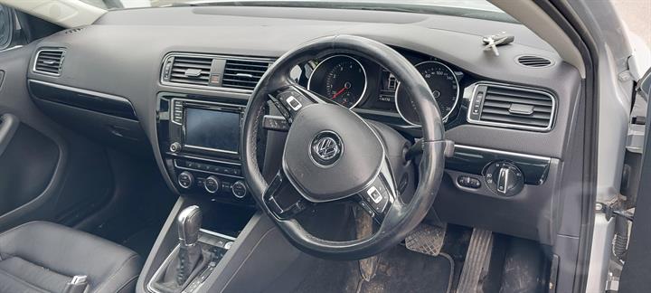 Wrecking 2016 VOLKSWAGEN JETTA for Used Parts VW1338