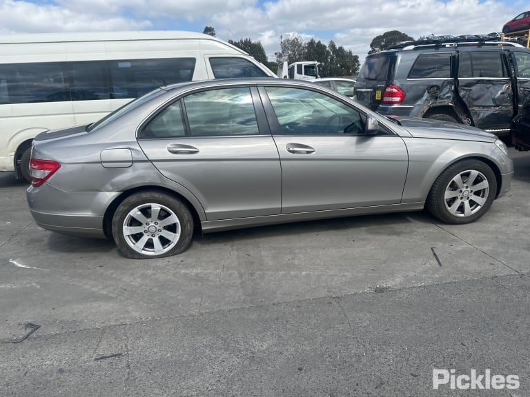 2008 MERCEDES C CLASS INSTRUMENT CLUSTER, PETROL, 1.8, W204/S204, C200K/C200CGI, 07/07-04/11  A2045402648 INSTRUMENTCLUSTER