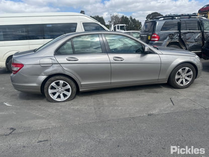 2008 MERCEDES C CLASS W204, SEDAN, CLASSIC/ELEGANCE, NON LED, NON TINTED TYPE, 07/07-02/11 A2048200164 LEFT TAILLIGHT