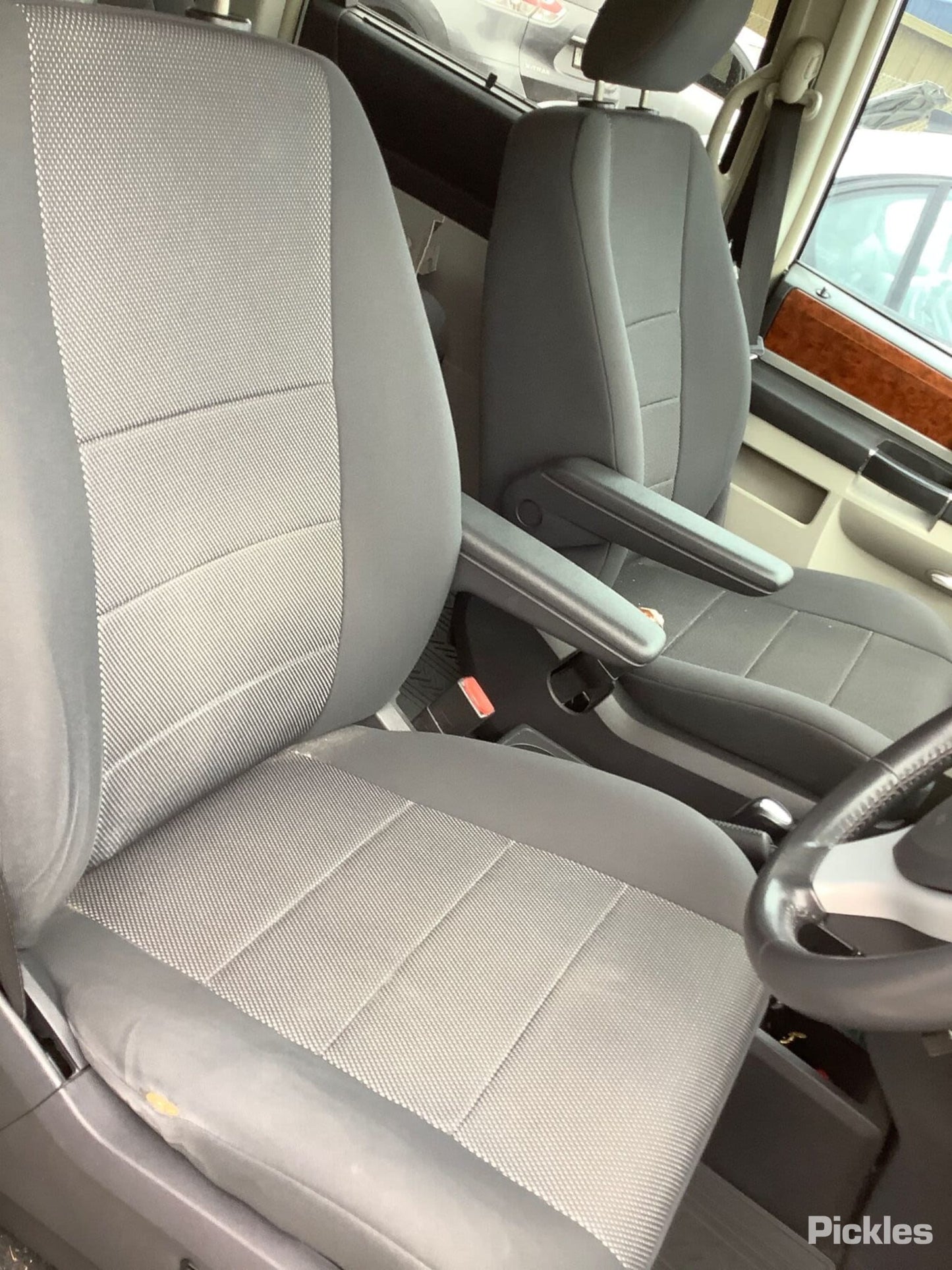 2009 CHRYSLER VOYAGER LEATHER, RT, 03/08-12/14 1JD611DVAA STEERING WHEEL