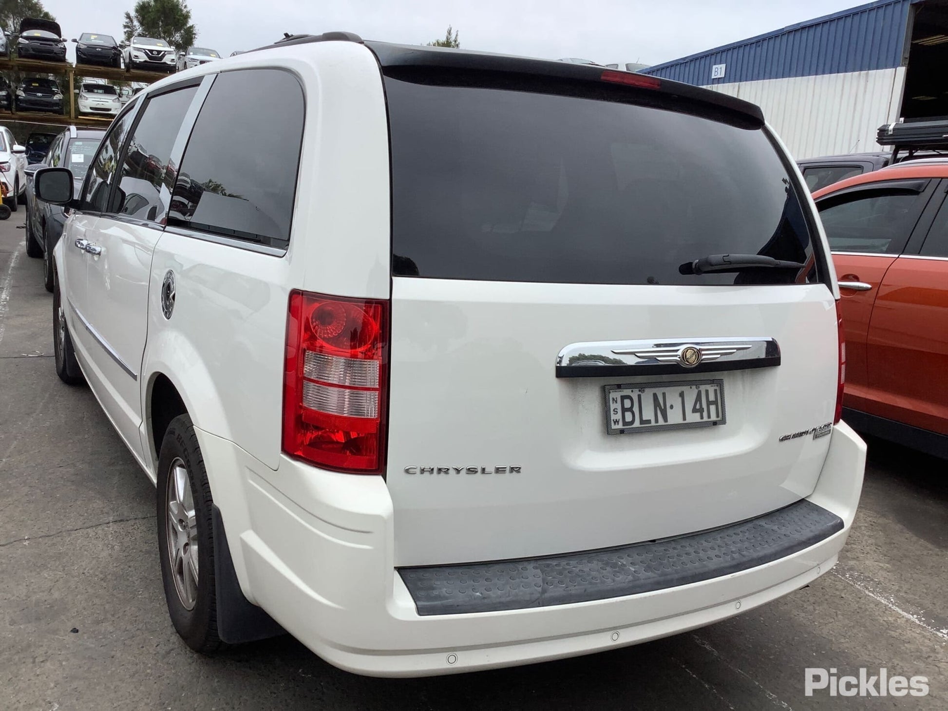 2009 CHRYSLER VOYAGER RT, 03/08-06/11 5113202AA RIGHT TAILLIGHT