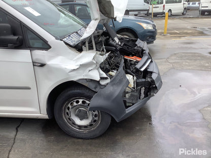 2017 VOLKSWAGEN CADDY 2KN, POWER, 12/15-02/21 2K5837462 RIGHT FRONT WINDOW REG MOTOR