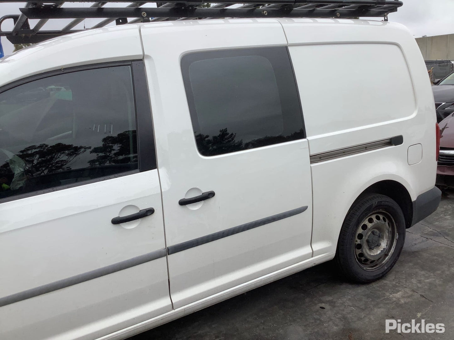 2017 VOLKSWAGEN CADDY 2KN, POWER, 12/15-02/21 2K5837461 LEFT FRONT WINDOW REG MOTOR