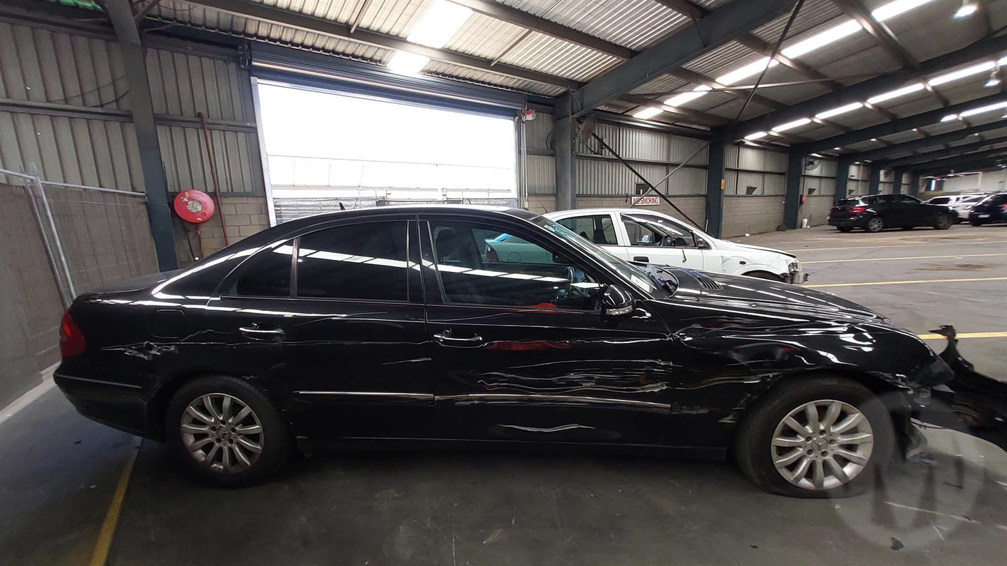 2007 MERCEDES E CLASS W211, SEDAN, AVANTGARD/SPORT TYPE, 07/06-08/09 A 211 820 23 64 LEFT TAILLIGHT