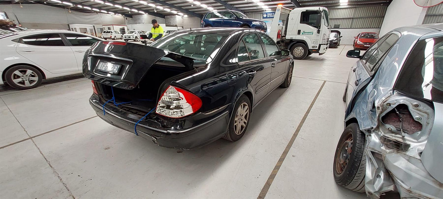 Wrecking 2005 MERCEDES E CLASS for Used Parts MB1355