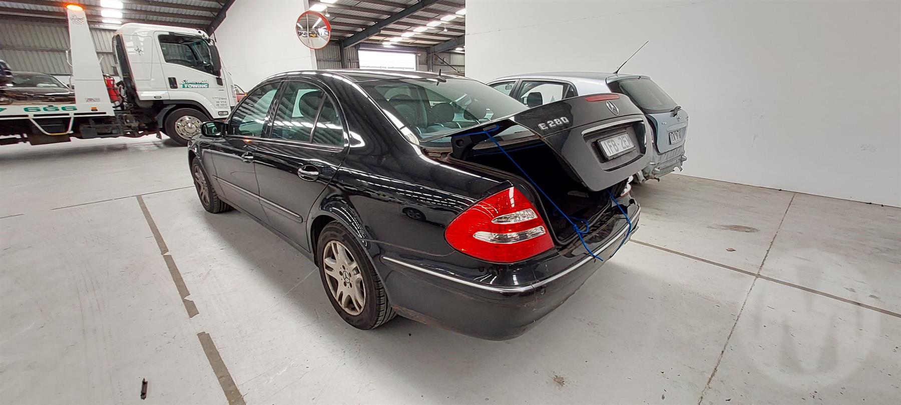 Wrecking 2005 MERCEDES E CLASS for Used Parts MB1355