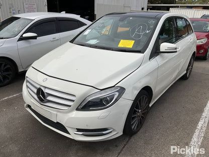 2014 MERCEDES B CLASS RH FRONT, SEAT BELT ONLY, W246, 12/11-01/15 A2468603885 SEAT BELT STALK