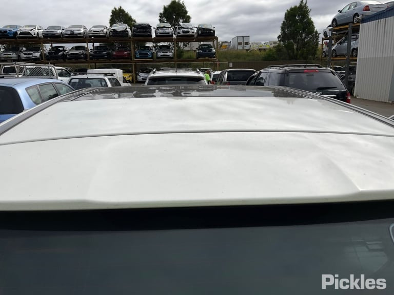 2014 MERCEDES B CLASS FRONT (CENTRE), W/ SUNROOF CONTROLS TYPE, W246, 12/11-02/19 A0009008800 COURTESY LIGHT