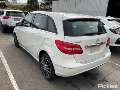 2014 MERCEDES B CLASS RH FRONT, SEAT BELT ONLY, W246, 12/11-01/15 A2468603885 SEAT BELT STALK