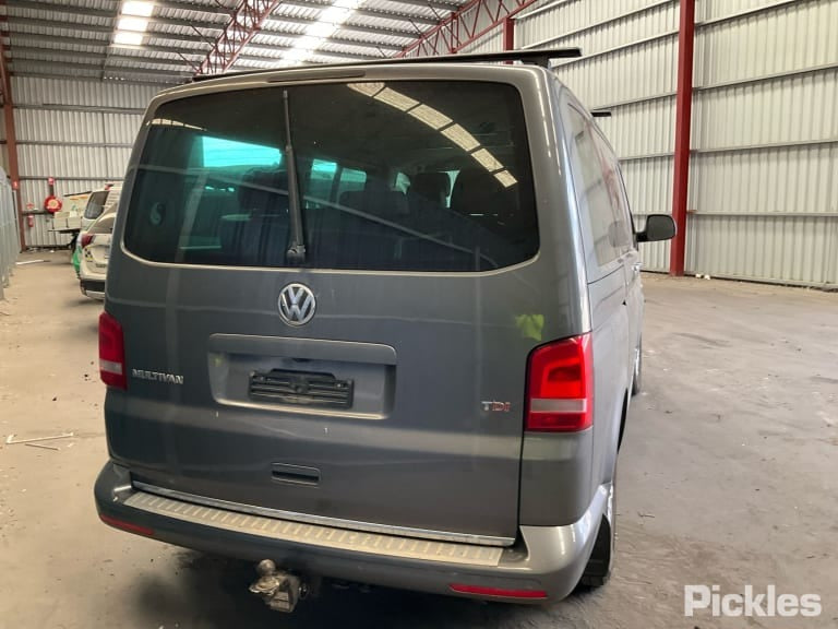 2013 VOLKSWAGEN TRANSPORTER T5, CARAVELLE/MULTIVAN, 10/10-06/15  RIGHT HEADLAMP