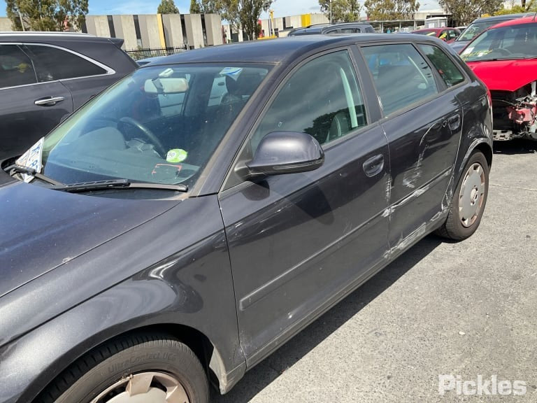2009 AUDI A3 8P, DOOR REG ASSY (REG AND MOTOR), 5DR HATCH, 06/04-04/13 8P4837462C RIGHT FRONT WINDOW REG MOTOR