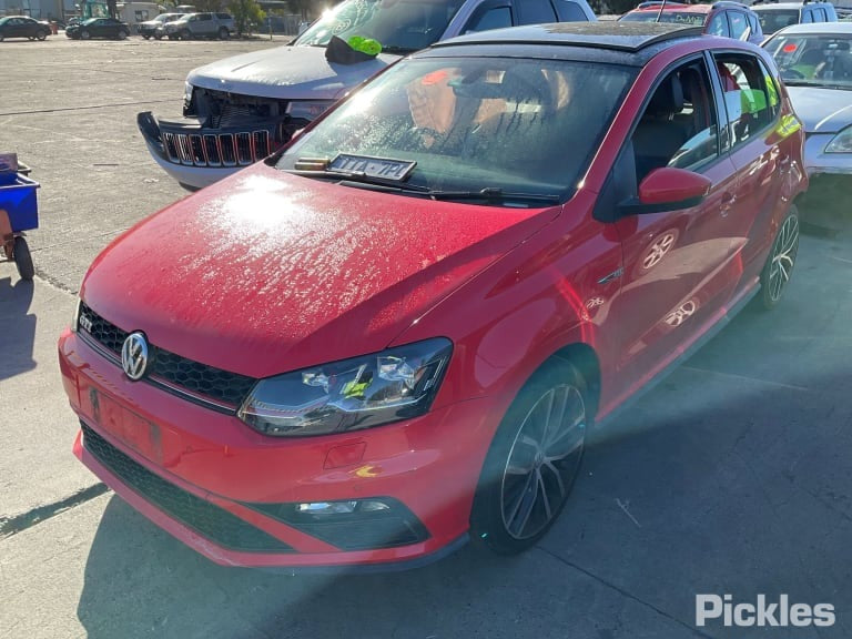 2016 VOLKSWAGEN POLO 6R, POWER, 5DR HATCH, 05/14-09/17 6R4837461N LEFT FRONT WINDOW REG MOTOR