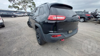 2017 JEEP CHEROKEE KL, HEAD UNIT, W/ DISPLAY UNIT, 8.4 TOUCHSCREEN, W/ SAT NAV TYPE, 02/14-11/22 68258677AC RADIO CD DVD SAT TV