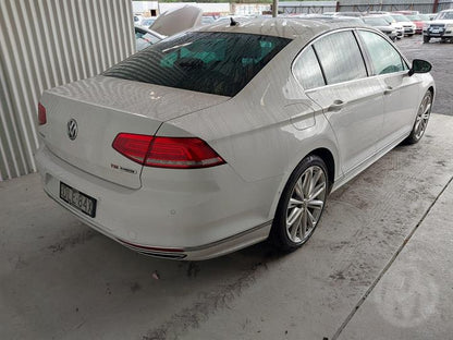 2016 VOLKSWAGEN PASSAT B8/MK7, 06/15- 3Q0407152E RIGHT FRONT LOWER CONTROL ARM