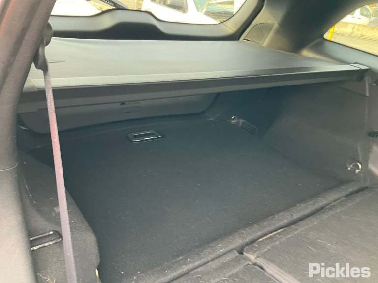 2017 RENAULT KALEOS XZG, METAL TYPE, 05/16- 2.5 PETROL AWD XZG RIGHT GUARD