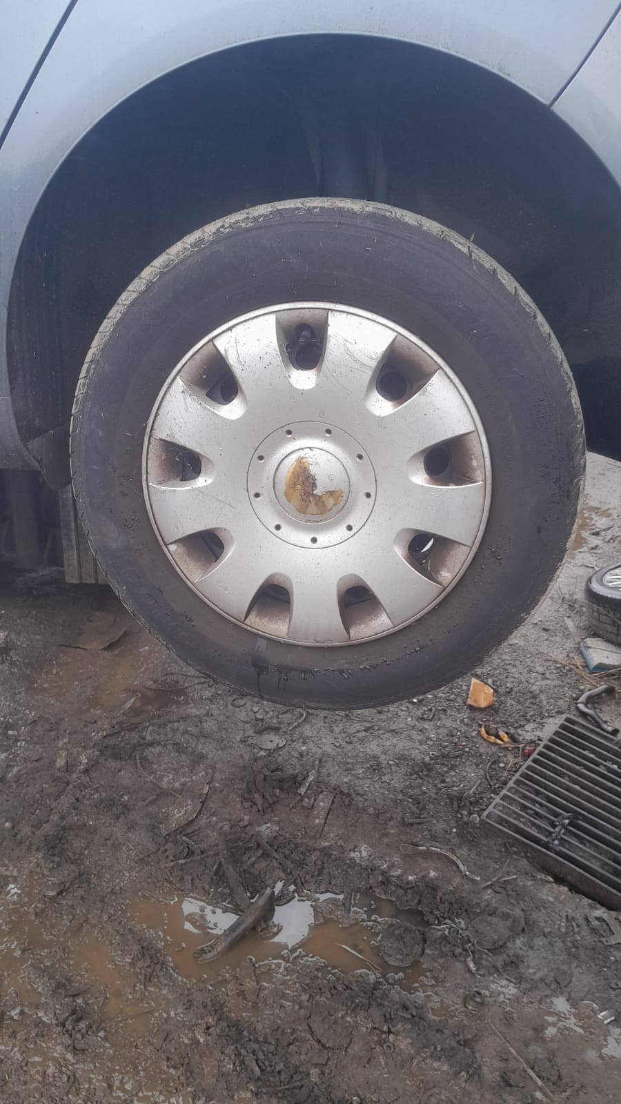 2004 VOLKSWAGEN GOLF GEN 5 07/04-02/09  LEFT REAR DOOR WINDOW