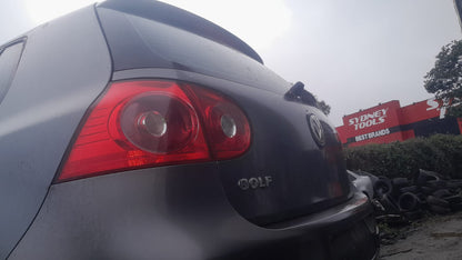 2004 VOLKSWAGEN GOLF GEN 5 07/04-02/09  LEFT REAR DOOR WINDOW