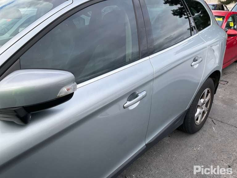 2013 VOLVO XC60 DZ, 02/09-04/17 31457126 LEFT FRONT DOOR