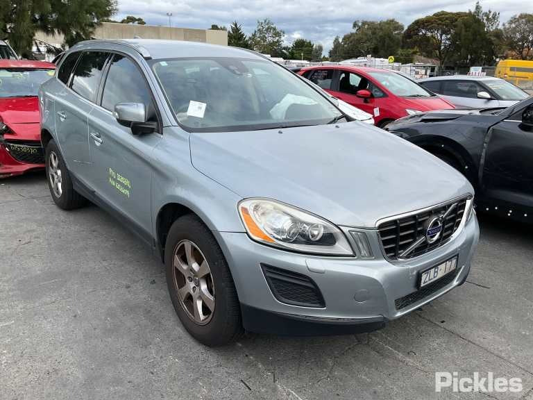 2013 VOLVO XC60 LEFT FRONT DOOR LOCK, W/ KEYLESS TYPE, DZ, 02/09-04/17 31349858 DOOR BOOT GATE LOCK