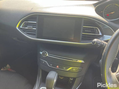 2015 PEUGEOT 308 RIGHT REAR DOOR LOCK, T9, HATCH/WAGON, 10/14-01/21 98 103 100 80 DOOR BOOT GATE LOCK