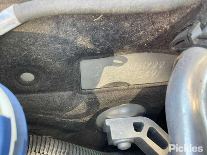 2015 PEUGEOT 308 RIGHT REAR DOOR LOCK, T9, HATCH/WAGON, 10/14-01/21 98 103 100 80 DOOR BOOT GATE LOCK
