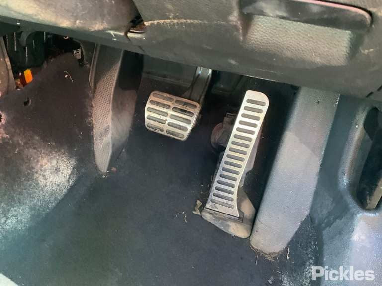 2010 VOLKSWAGEN EOS 1F, 4 BOLT TYPE, 02/07-12/14 1K0407255AA LEFT FRONT HUB ASSEMBLY