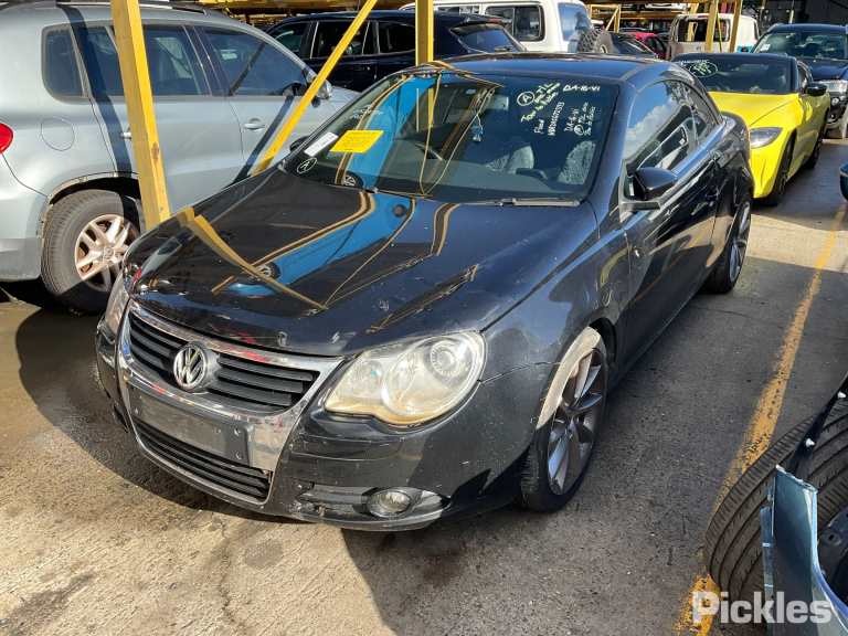 2010 VOLKSWAGEN EOS 1F, 4 BOLT TYPE, 02/07-12/14 1K0407255AA LEFT FRONT HUB ASSEMBLY