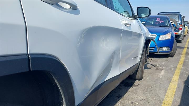 2015 JEEP CHEROKEE KL, STANDARD TYPE, 2WD, 02/14-03/18 LH FRONT HUB LEFT FRONT HUB ASSEMBLY