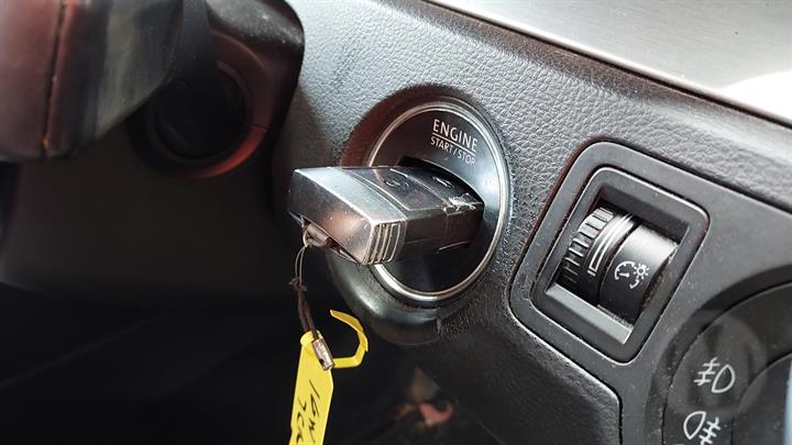 2009 VOLKSWAGEN PASSAT LEFT FRONT DOOR LOCK, 3CC, SEDAN, NON KEYLESS TYPE, P/N 5N2837015C, 08/08-06/12 5N2837015C DOOR BOOT GATE LOCK