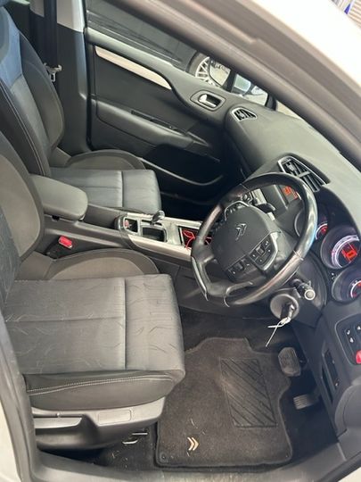 2012 CITROEN C4 5DR HATCH, B7, 10/11-12/18 9002EF LEFT FRONT DOOR