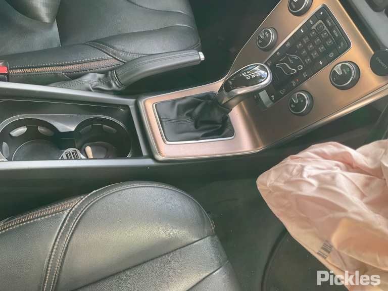 2015 VOLVO S40 V40 02/13-01/19 31386762 LEFT FRONT DOOR WINDOW