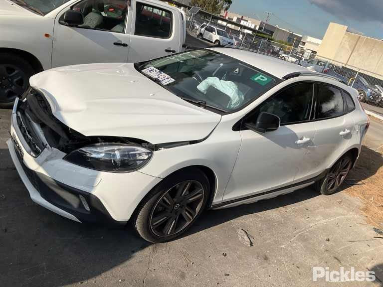 2015 VOLVO S40 LEFT FRONT DOOR LOCK, M SERIES, HATCH, 02/13- 31440389 DOOR BOOT GATE LOCK