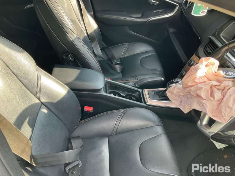 2015 VOLVO S40 V40 02/13-01/19 31386767 RIGHT REAR DOOR WINDOW