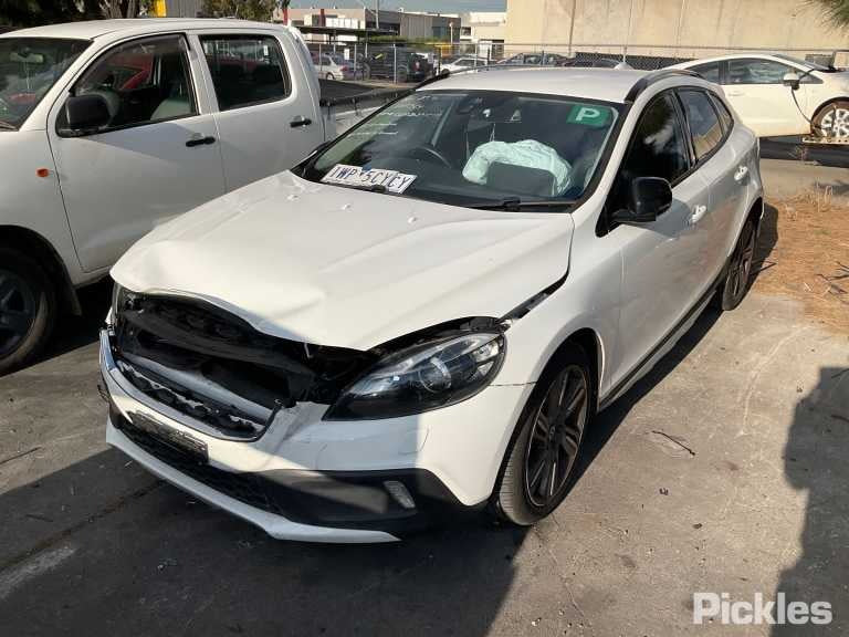 2015 VOLVO S40 LEFT FRONT DOOR LOCK, M SERIES, HATCH, 02/13- 31440389 DOOR BOOT GATE LOCK