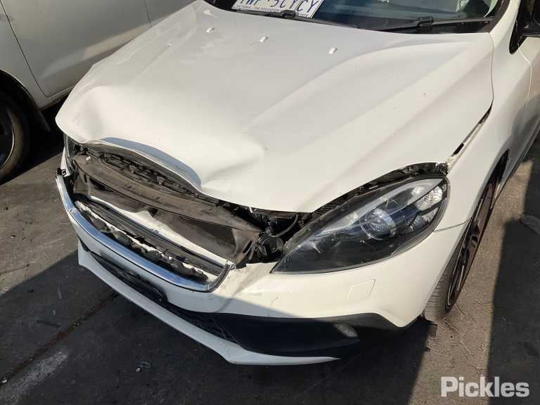 2015 VOLVO S40 M SERIES, V40/V40 CROSS COUNTRY, 02/13- 32321999 LEFT REAR DOOR SLIDING