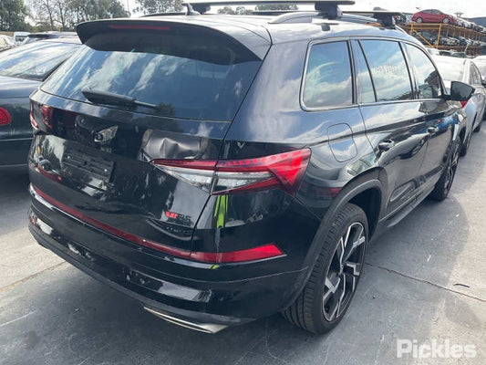 2023 SKODA KODIAQ NS, 02/17- 565845206A RIGHT REAR DOOR WINDOW