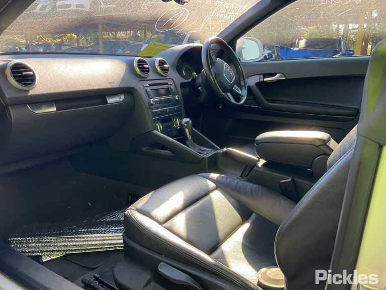 2010 AUDI A3 RH FRONT, SEAT BELT ONLY, 2DR CABRIO, BLACK, 8P, 07/08-04/13  SEAT BELT STALK