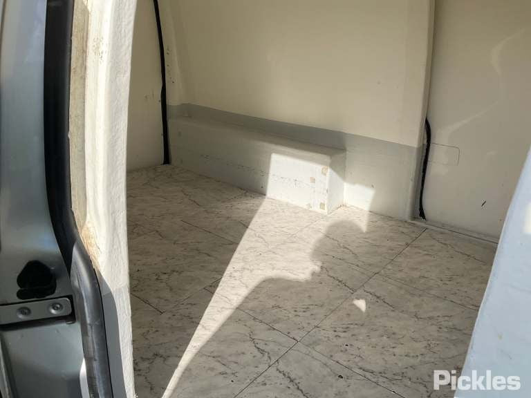 2011 VOLKSWAGEN CADDY 2K, 08/10-06/15 2K5 945 096 J RIGHT TAILLIGHT