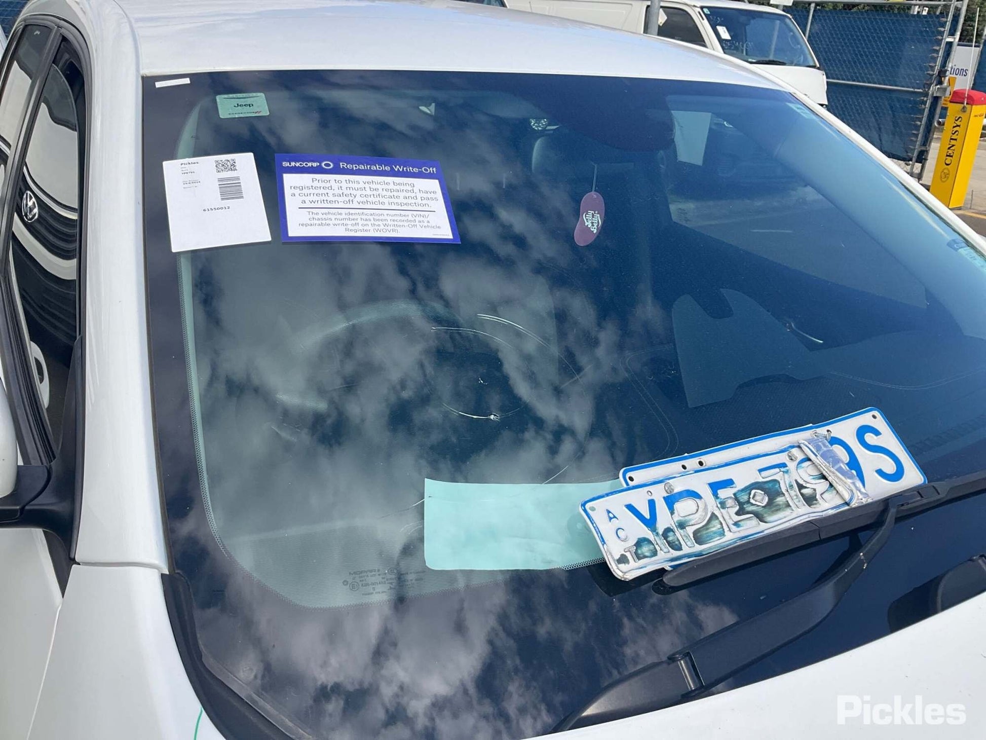 2015 JEEP CHEROKEE KL, RIGHT FRONT DOOR LOCK, 4 PIN TYPE, 02/14-03/18 68227278AA DOOR BOOT GATE LOCK