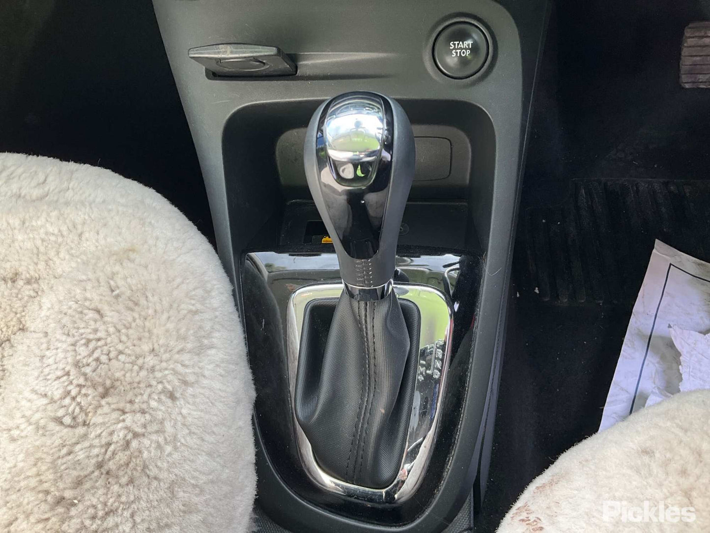 2016 RENAULT CAPTUR RH FRONT, J87, CLOTH, EXPRESSION, 08/14-05/17  FRONT SEAT