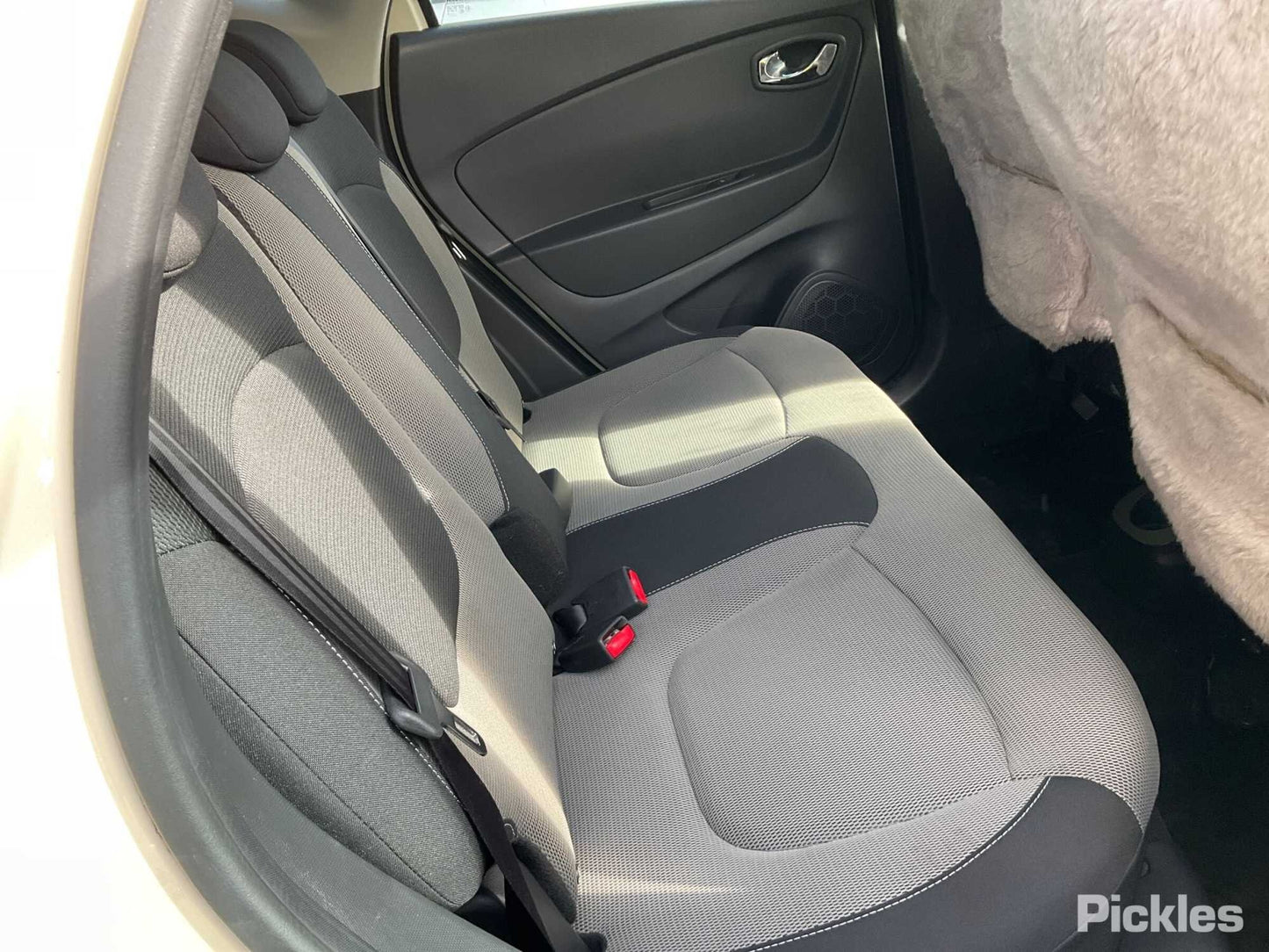 2016 RENAULT CAPTUR RH FRONT, J87, CLOTH, EXPRESSION, 08/14-05/17  FRONT SEAT