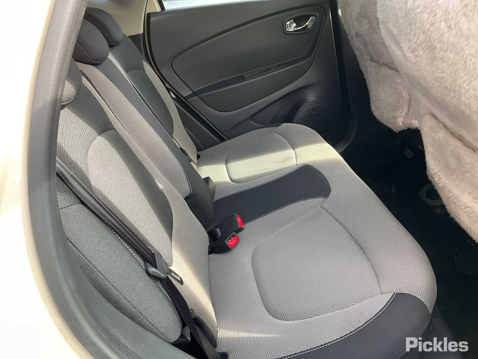 2016 RENAULT CAPTUR RH FRONT, J87, CLOTH, EXPRESSION, 08/14-05/17  FRONT SEAT