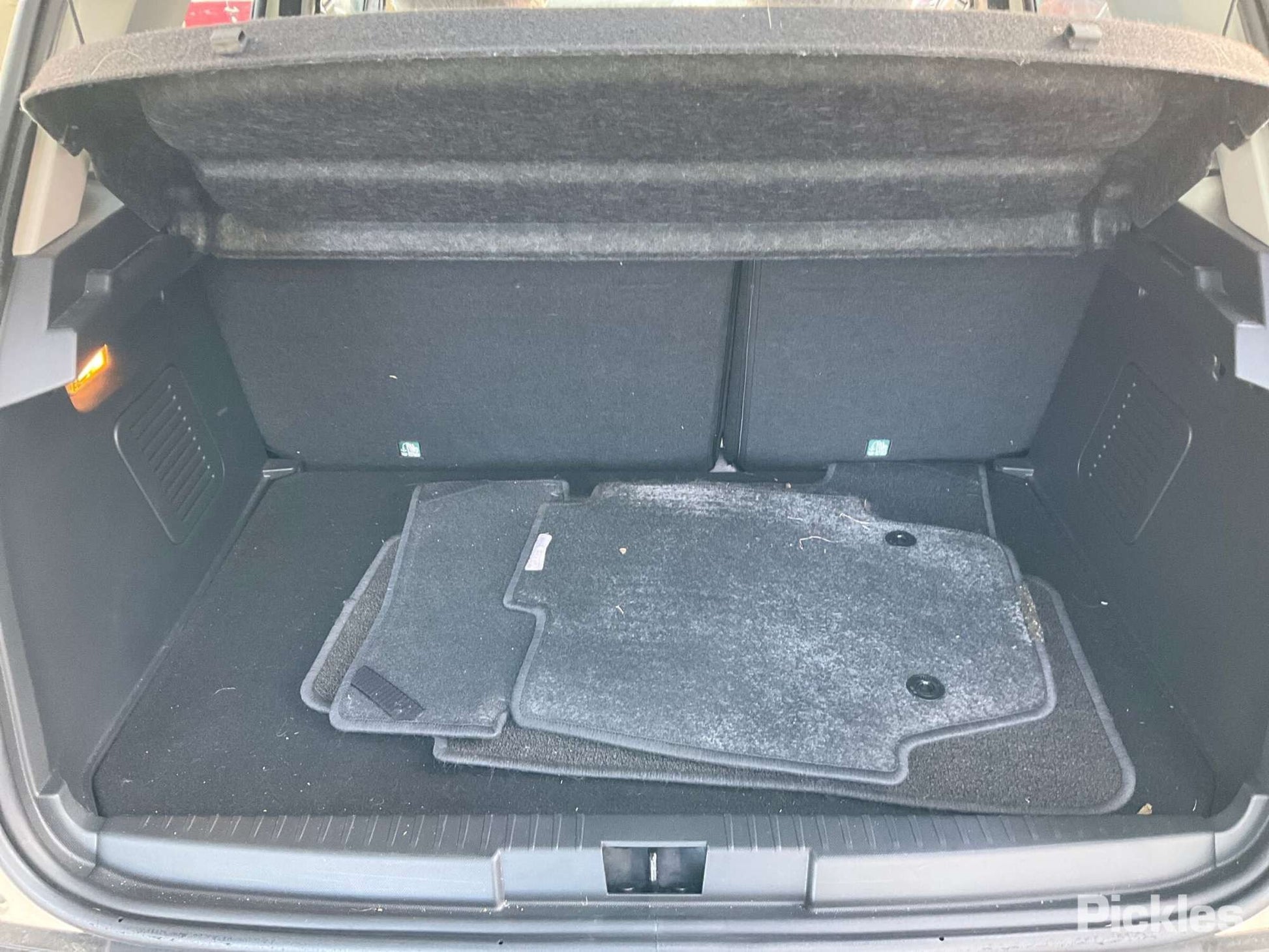 2016 RENAULT CAPTUR RH FRONT, J87, CLOTH, EXPRESSION, 08/14-05/17  FRONT SEAT