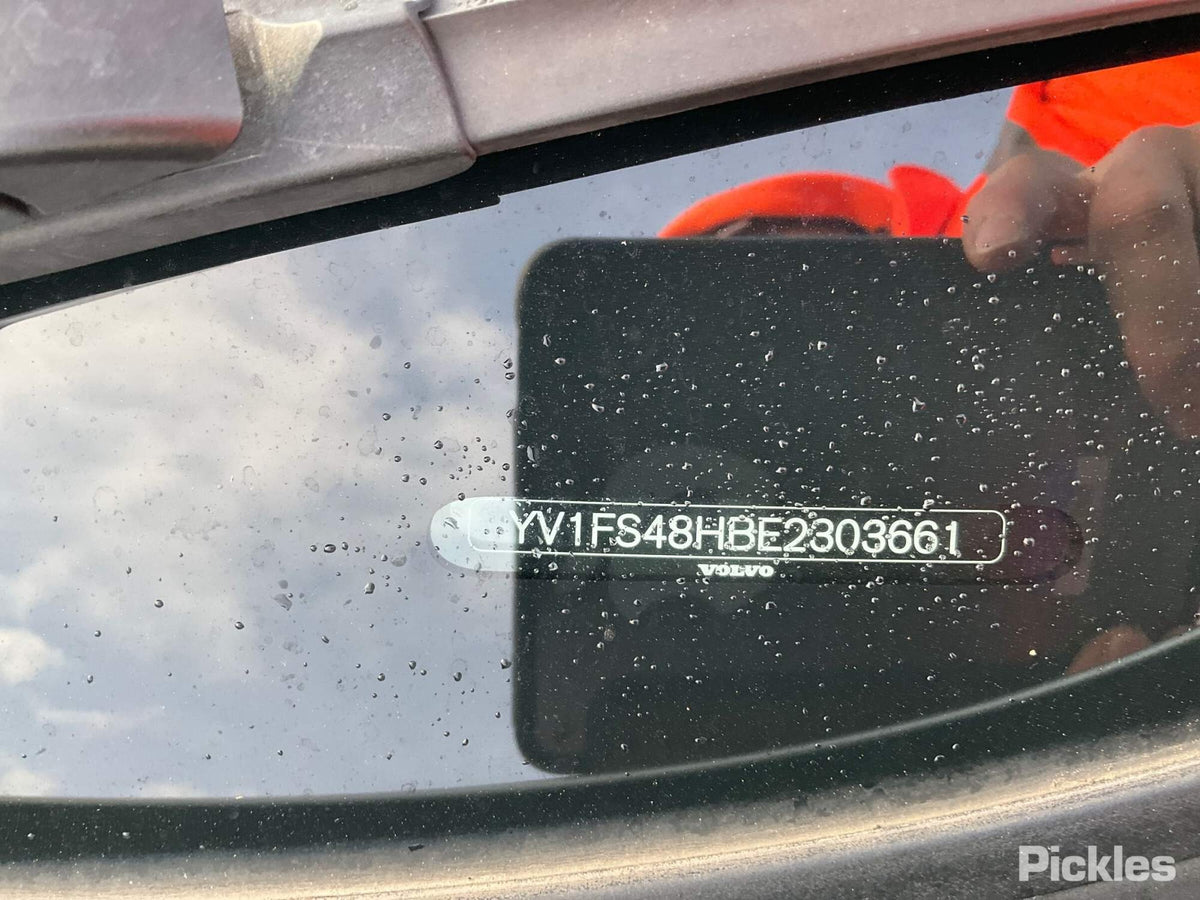 2014 VOLVO S60/V60 Mk2, 12/10-12/18 31385410 LEFT FRONT DOOR WINDOW