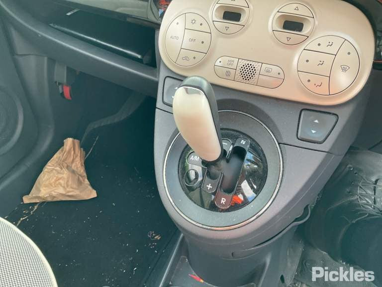 2013 FIAT 500 ELECT ADJ, NON HEATED, COLOUR CODED TYPE, 03/08-09/15 735481657 LEFT DOOR MIRROR