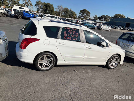2011 PEUGEOT 308 T7, HATCH/WAGON, MANUAL FOLDING, 1 PLUG TYPE, 09/07-12/13 8153NE LEFT DOOR MIRROR