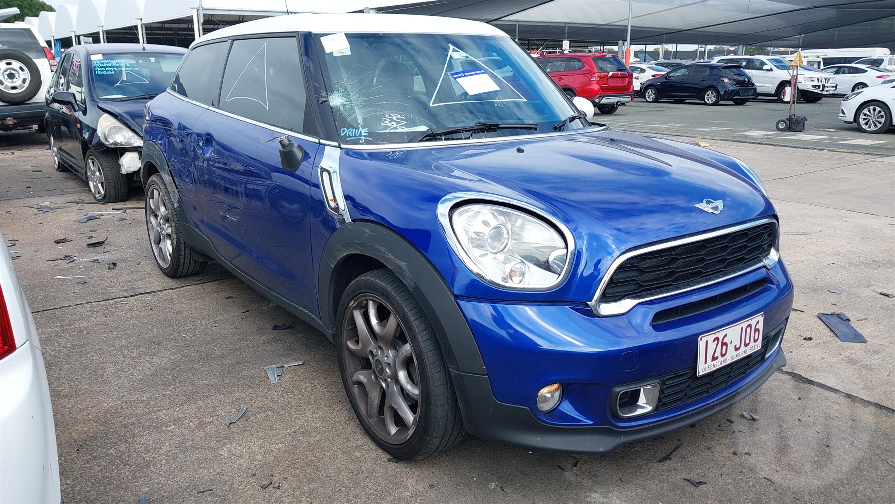 Wrecking 2015 MINI PACEMAN for Used Parts MN1448