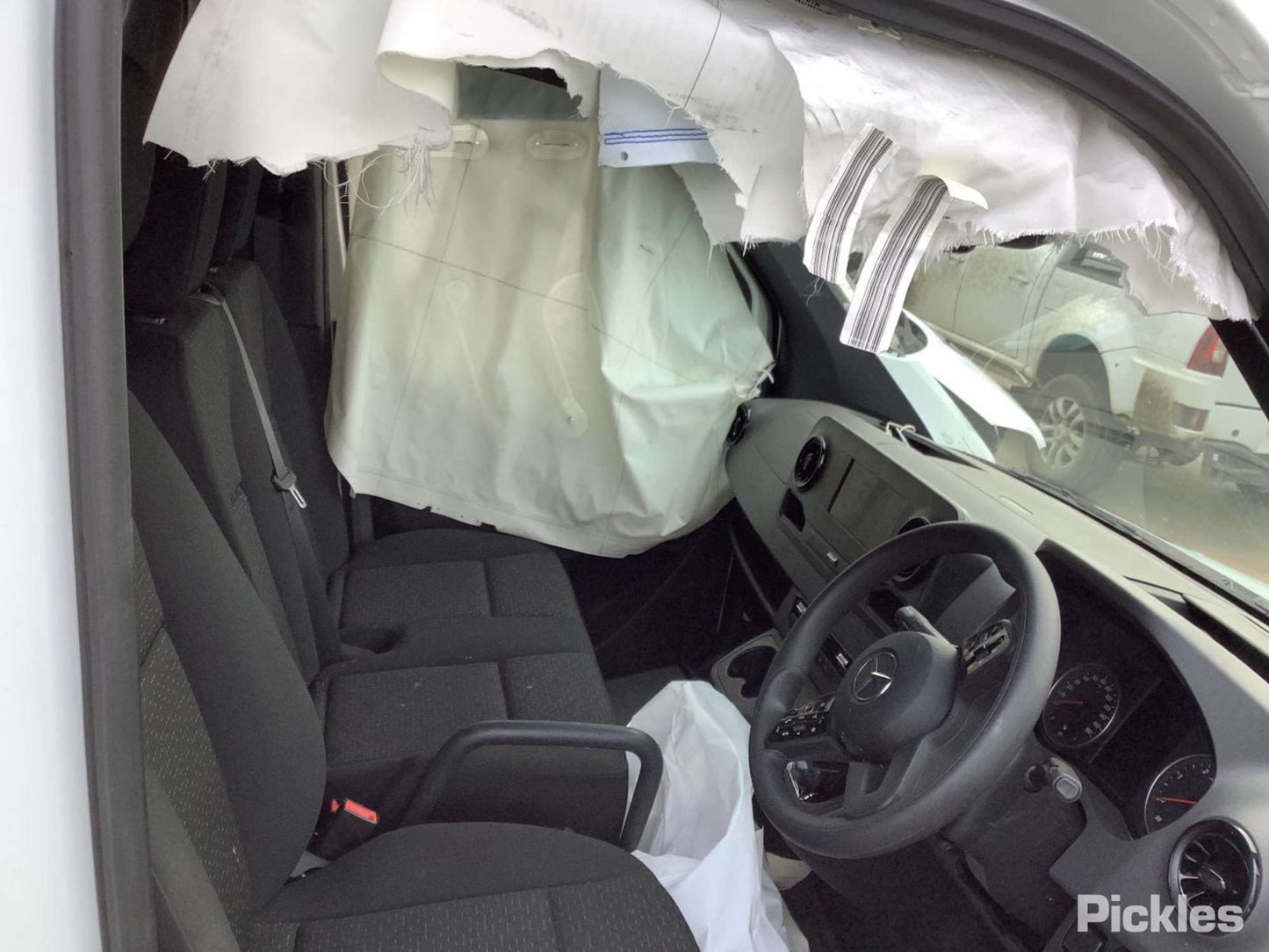 2022 MERCEDES SPRINTER LH SLIDING DOOR ROLLER (CENTRE), VAN, VS30, 05/18-   DOOR HINGE RUNNER