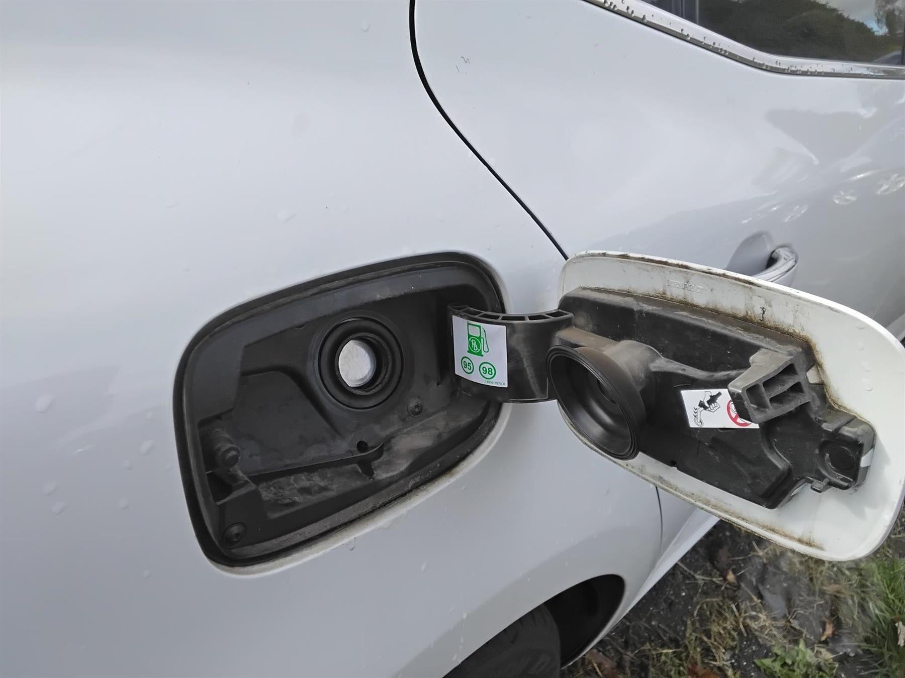 2017 RENAULT MEGANE RH FRONT (MASTER SWITCH), BFB/KFB, HATCH/WAGON, 06/16-02/20 254015253R PWR DR WIND SWITCH